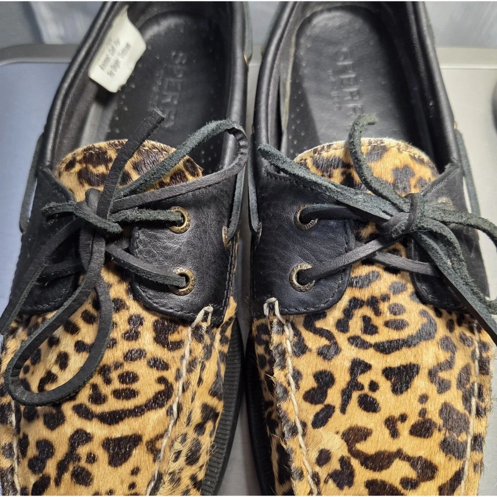 Sperry Boat Shoe Genuine Calf Fur/Leather Leopard Non Marking Sole 8.5‎